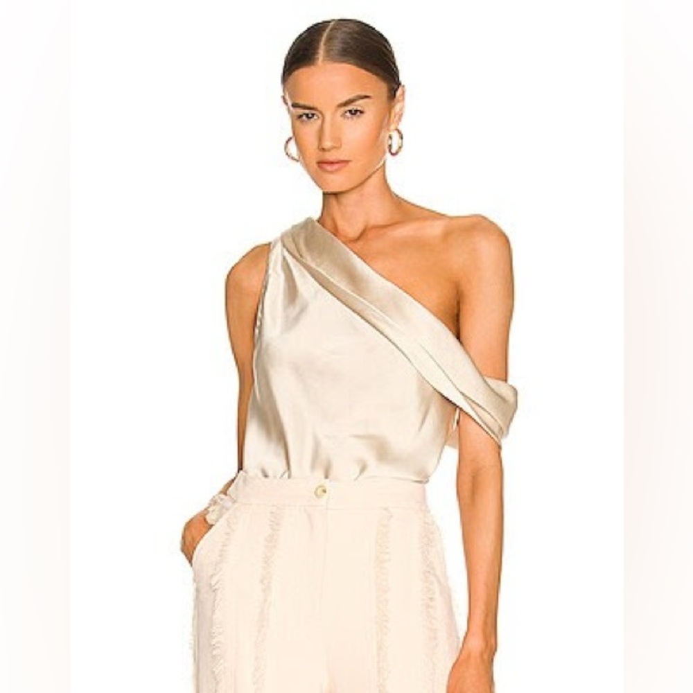 Jonathan Simkhai LEXY ONE SHOULDER TOP IN ALMOND